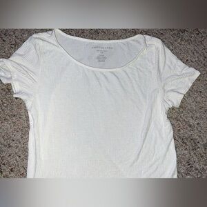 American Eagle White T-Shirt
